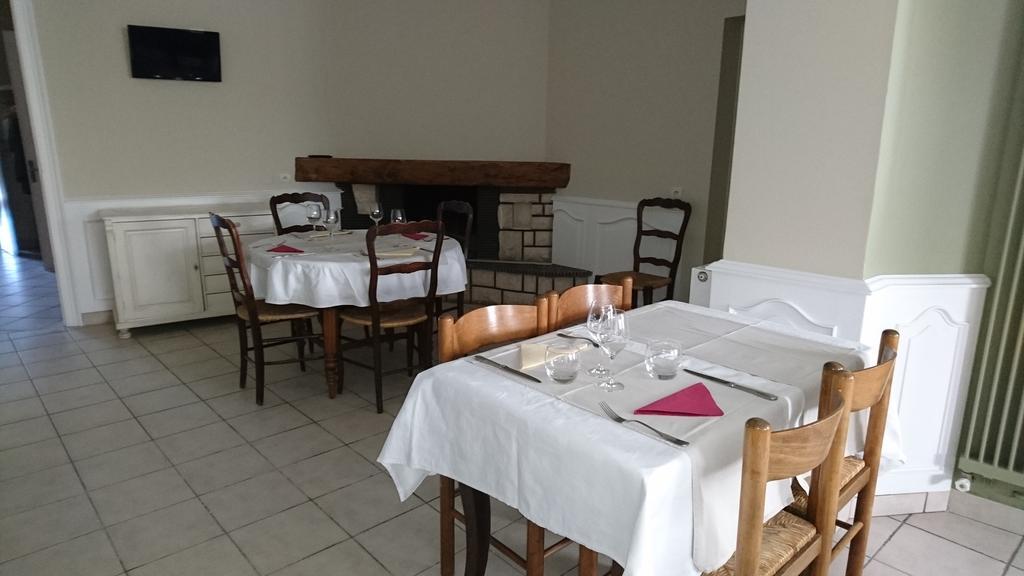 Hotel De France Objat Esterno foto